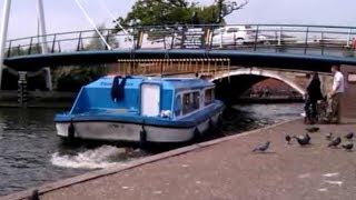 How to amp How not to pass Wroxham bridge see description [upl. by Olenka]