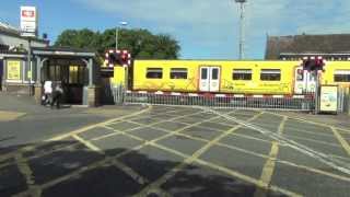 Birkdale Level Crossing [upl. by Alessig]