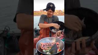 Almoço Tradicional dos pescadores chineses frutos do mar [upl. by Annahsohs]